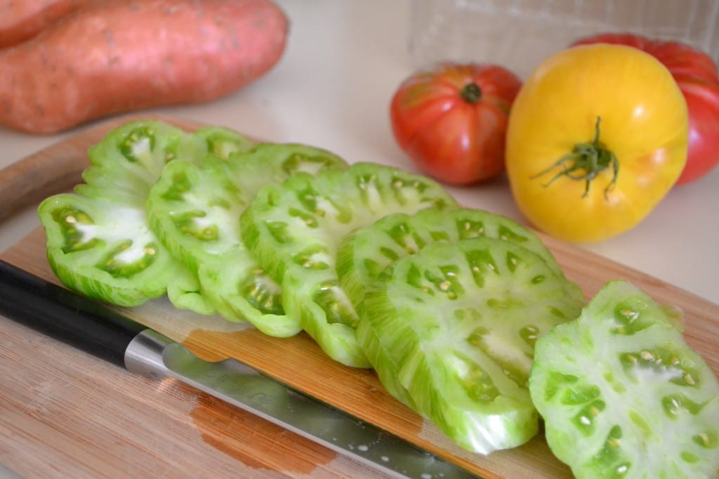 Heirloom Tomatoes - Green Tomato Sliced