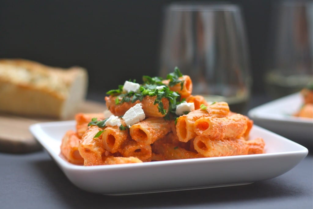 Rigatoni with Creamy Red Pepper Feta Sauce