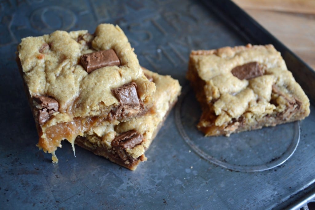 Kit Kat Caramel Blondies | Sarcastic Cooking