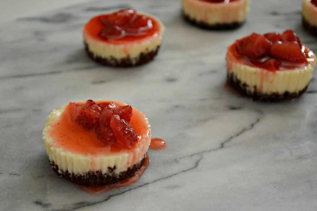 Mini Strawberry Cheesecakes | Sarcastic Cooking