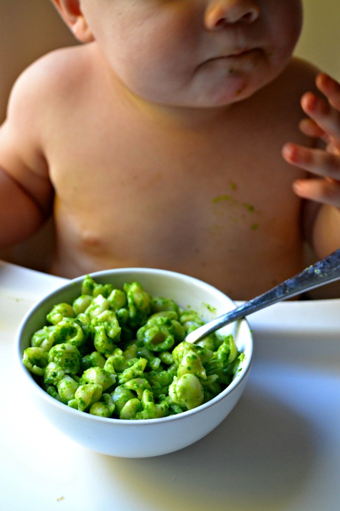 Totally Healthy Fake Out Spinach Avocado Mac and Cheese | @sarcasticcook