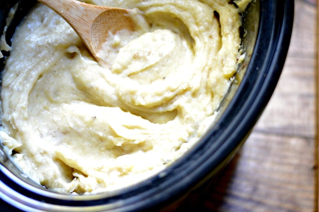 Slow Cooker Brown Butter and Garlic Mashed Potatoes