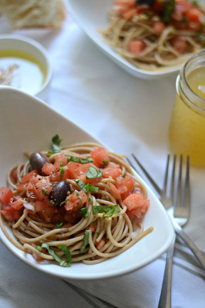 Meatless Monday: Leftover Bruschetta Spaghetti - Sarcastic Cooking