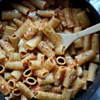 Meatless Monday: One Pot Garlic Tomato Butter Rigatoni with Burrata