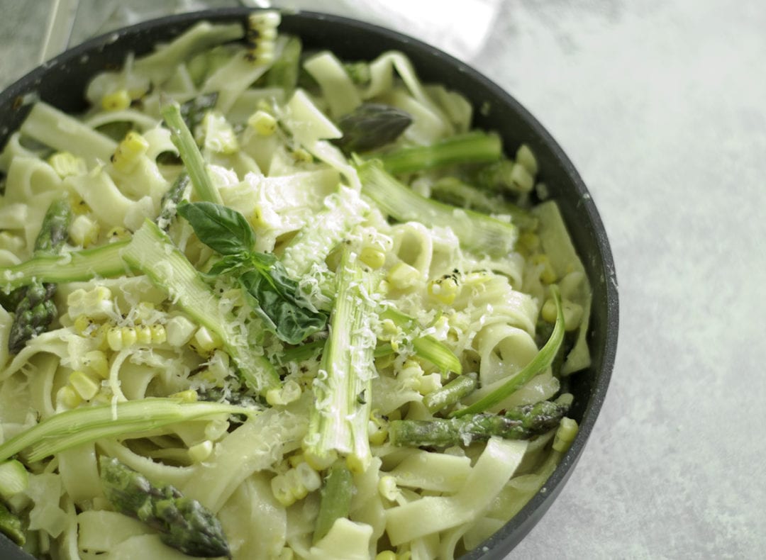 Charred Corn and Asparagus fettuccine with buttermilk cream sauce - sarcastic cooking