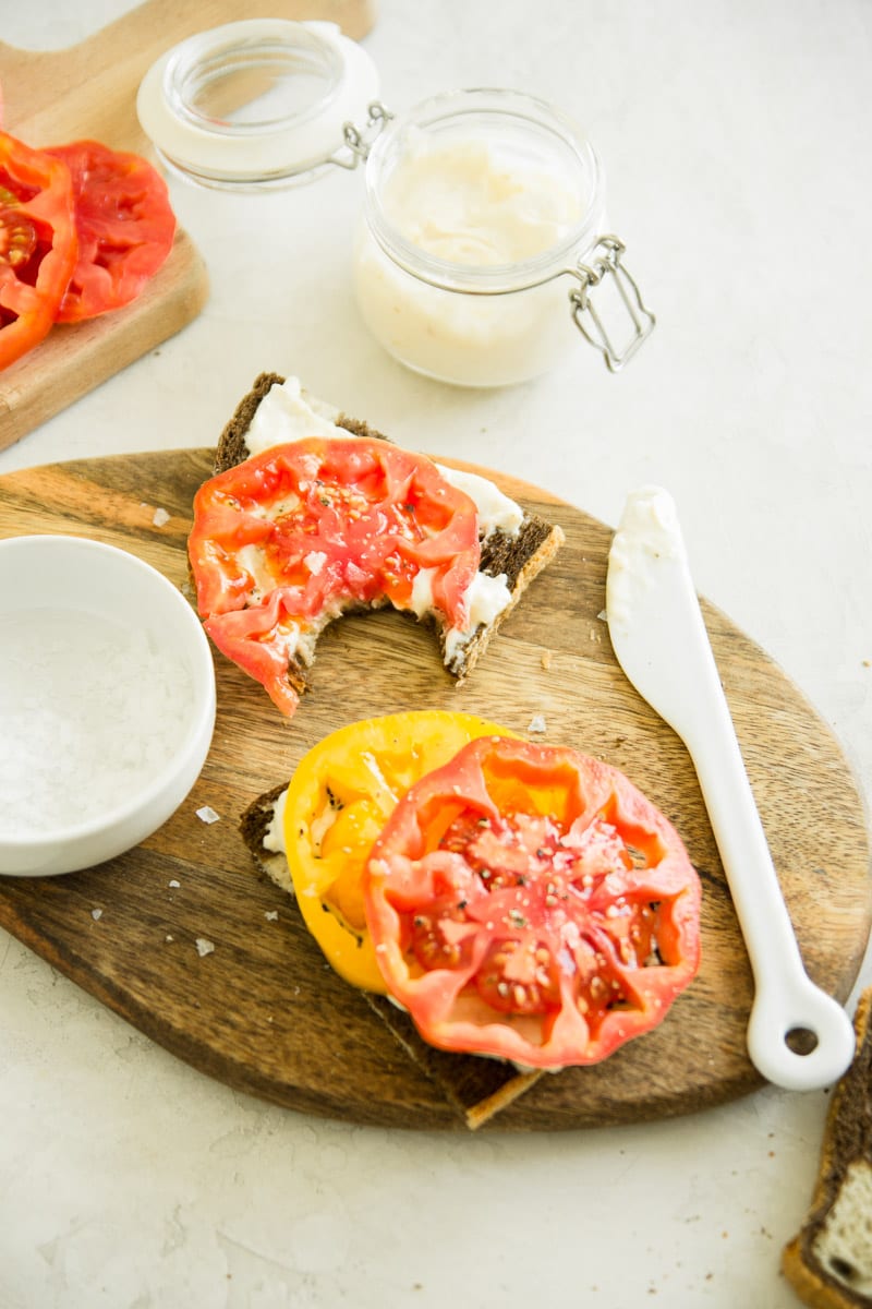 heirloom tomato and lemon horseradish mayo sandwiches | sarcastic cooking