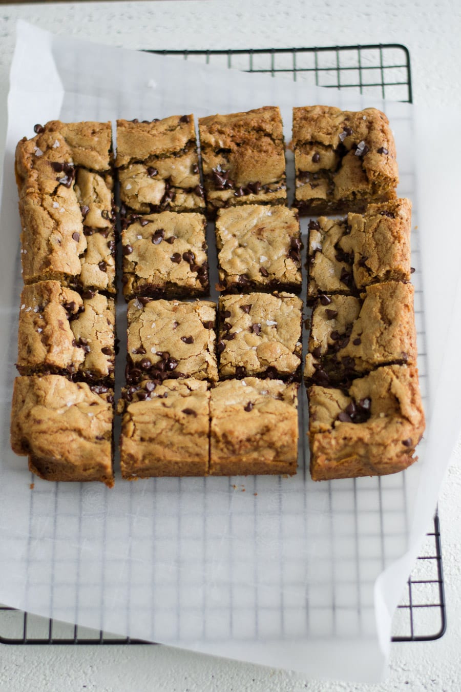 Chocolate Chip Cookie Bars | Sarcastic Cooking #chocolatechip #cookiebars 