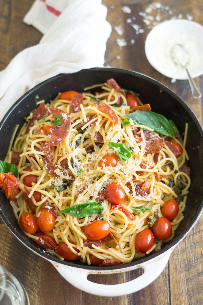 One Pot Crispy salami and cherry tomato pasta | sarcastic Cooking