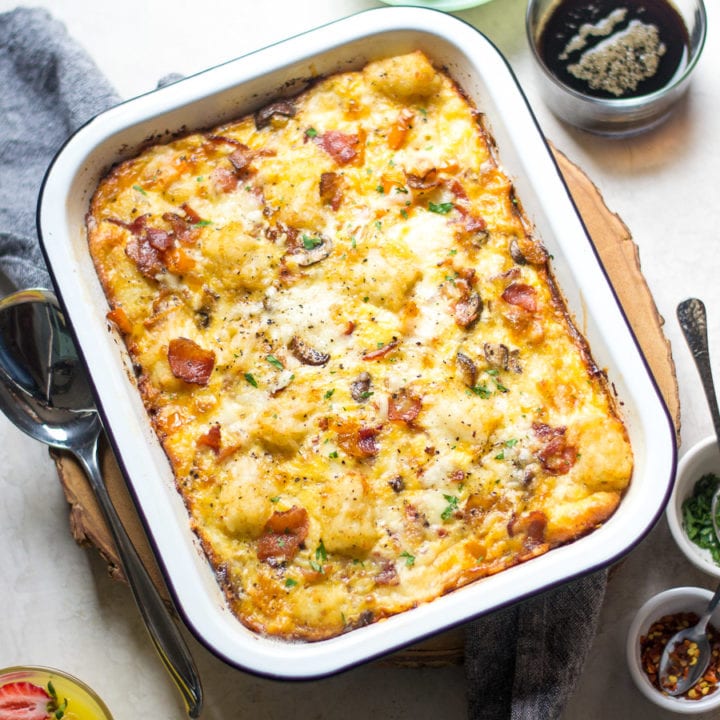 Make ahead bacon, egg, cheese, and tater tot breakfast casserole | sarcastic cooking