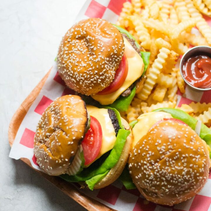 Smash Burgers (Cast Iron Burgers) - The Food Charlatan