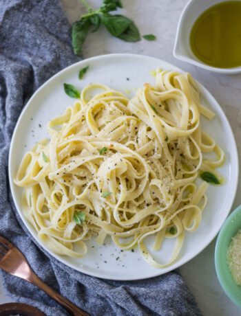 Roasted Garlic & Parmesan Cheese Pasta | Sarcastic Cooking