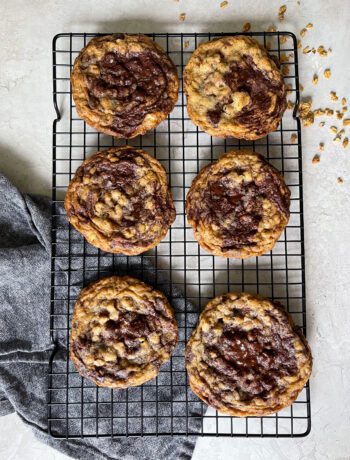 Granola Chocolate Chunk Cookies | Sarcastic Cooking